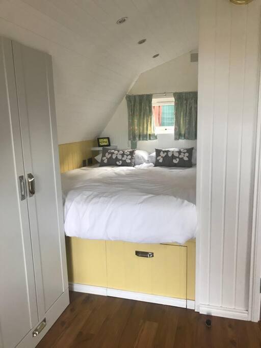 Bumble Bee Cottage Plymouth Kültér fotó